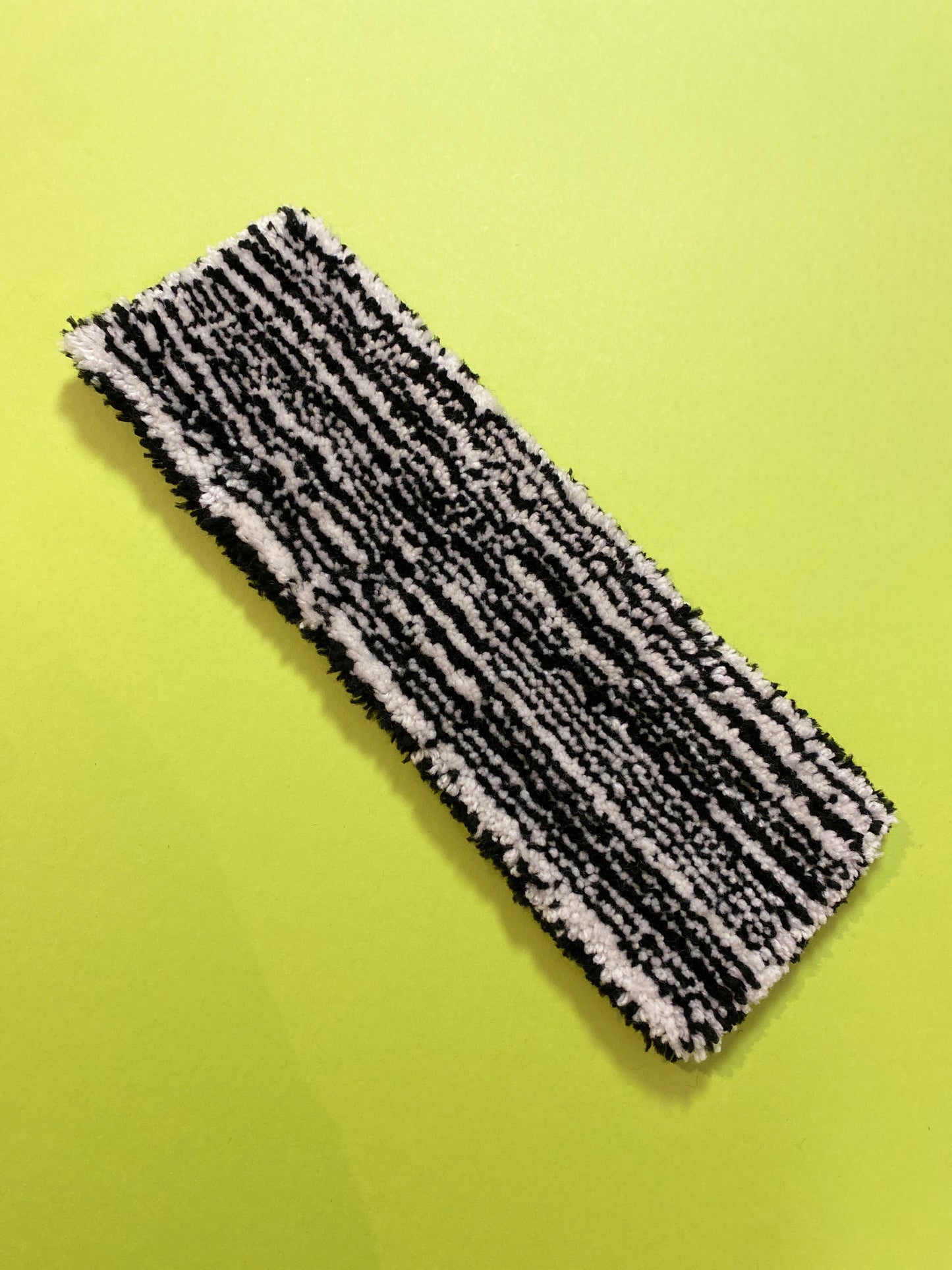 Black & White Wrist Rug